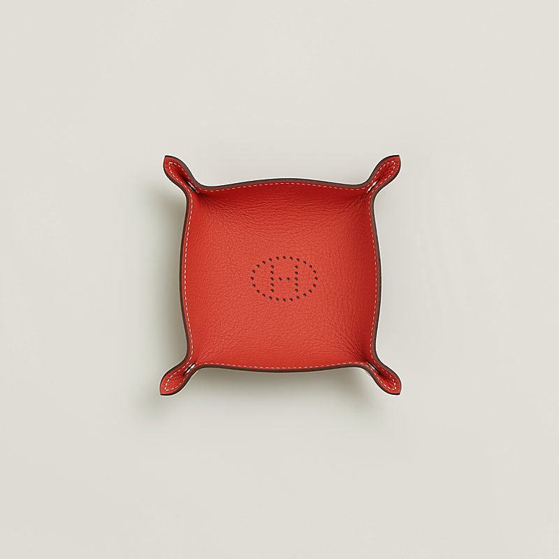 Mises et Relances Desk mini change tray - Red | Hermès Canada
